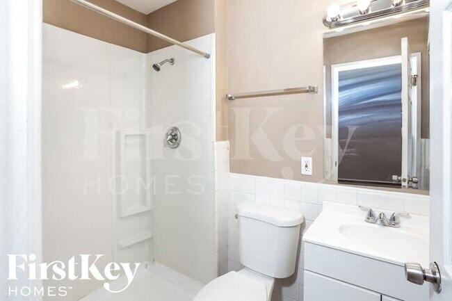 Building Photo - 3310 Hambletonian Dr