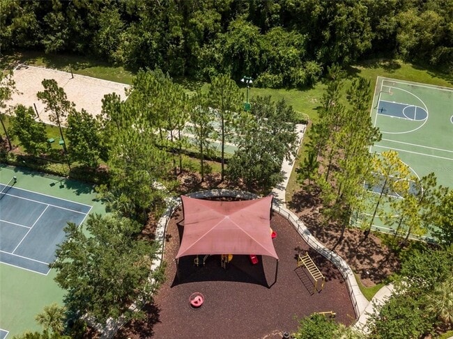 Building Photo - 2330 Nesslewood Dr