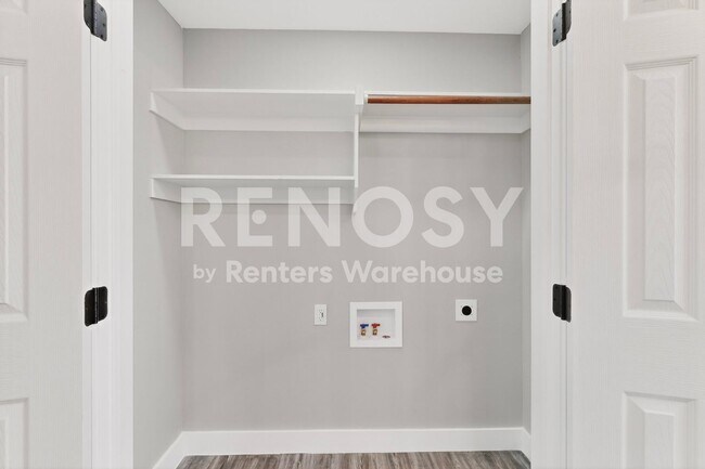 Building Photo - Complete Refreshed Move In Ready in Rowlett