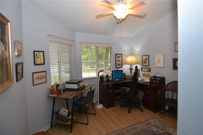 Building Photo - 4941 SW 10th Ln