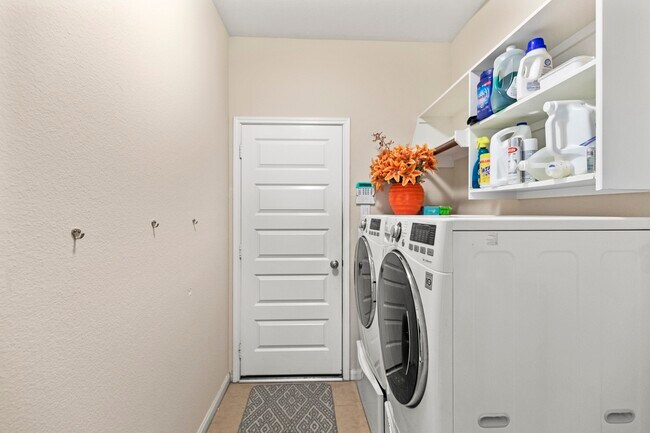 Building Photo - 5314 Belle Manor Ln
