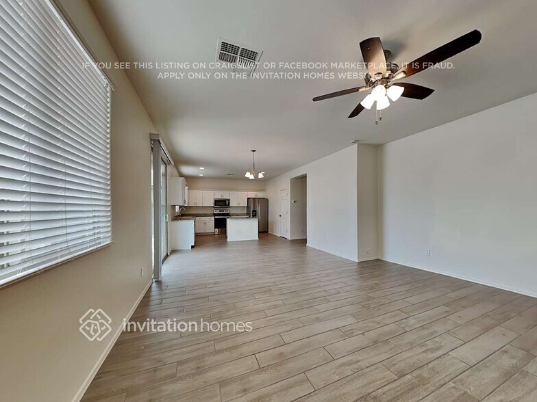 Building Photo - 18190 W Ida Ln