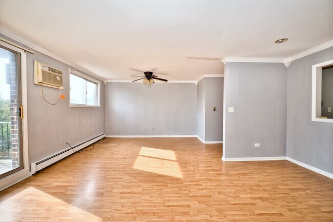 Building Photo - 9445 Kenton Ave