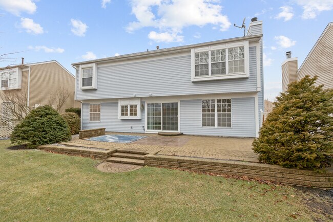 Building Photo - 3245 Gresham Ln E