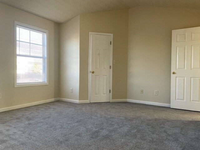 Building Photo - 259 Hardy Lillies Dr