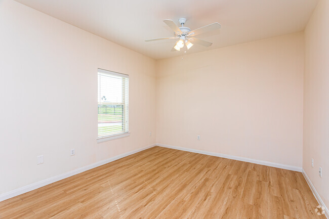 1BR, 1BA - 645SF "The Block" Living Room - Midtown Weslaco Apartments