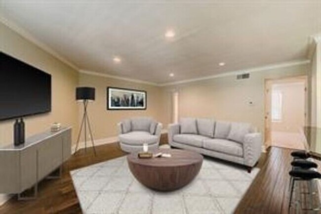 Building Photo - Ready to move in.....