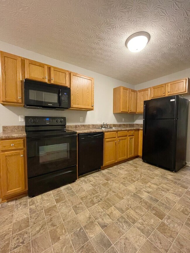 Building Photo - Upper Stone Apartments