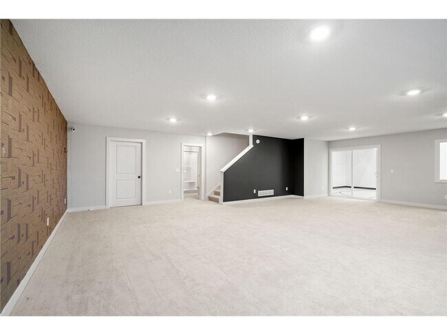 Building Photo - 18700 61st Ave N