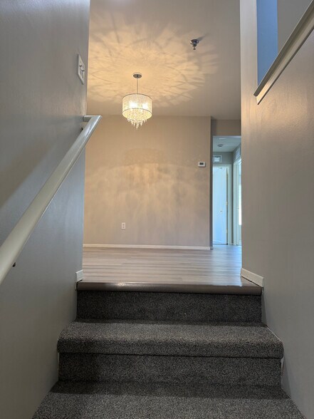 Building Photo - 23296 Cornerstone Village Dr