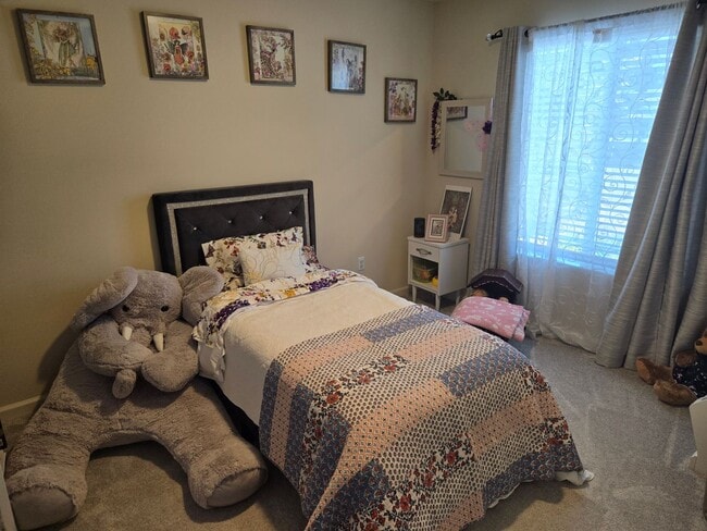 Building Photo - Pets considered! Recently constructed McKi...