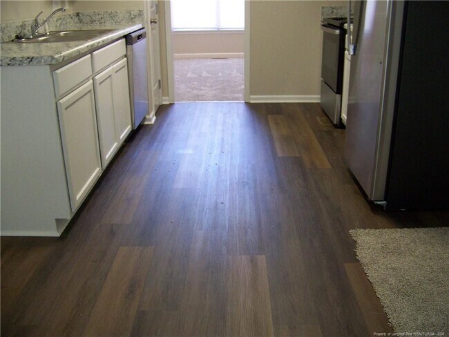 Building Photo - 1981 Wheeling St