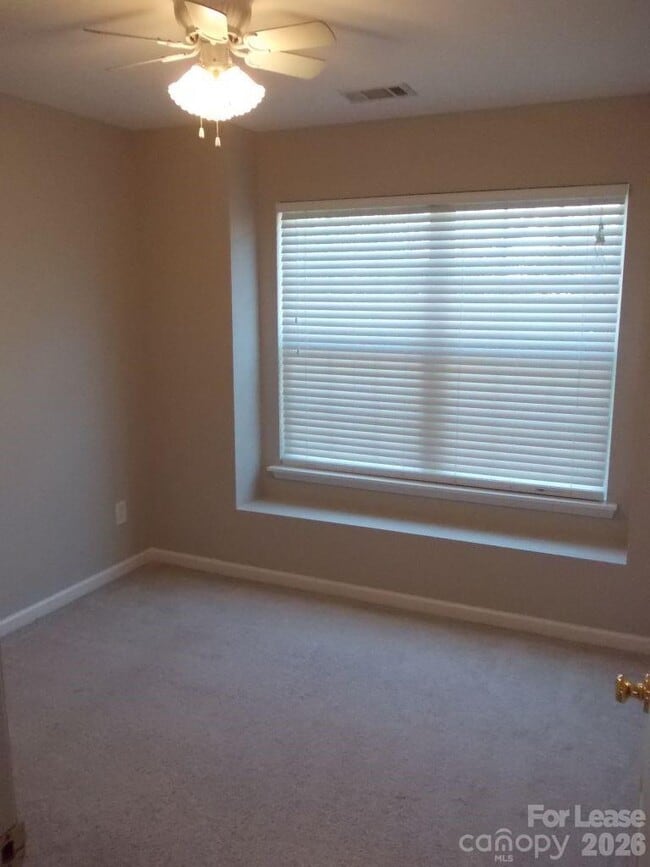 Building Photo - 2595 Brackley Pl NW