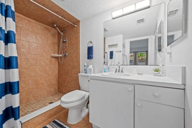 Building Photo - 308 Southwind Ct