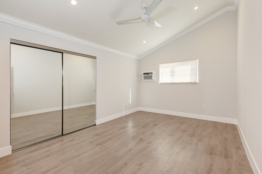 Building Photo - 3244 Chapman St