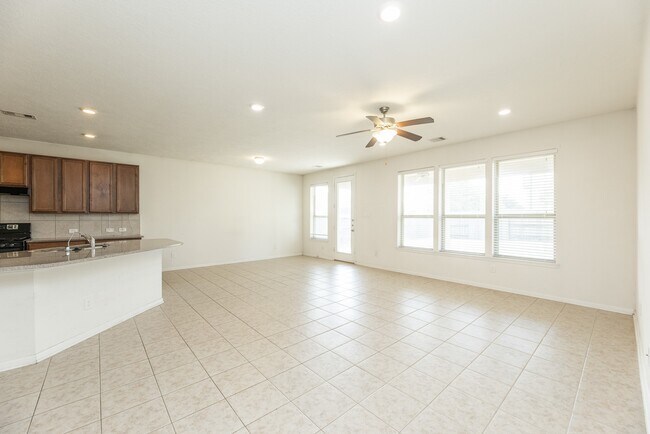 Building Photo - 25342 Briscoe Village Dr