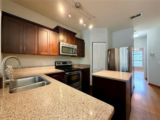 Building Photo - 2139 Chianti Pl