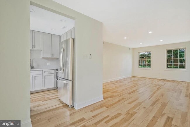 Building Photo - 2505 Arlington Blvd