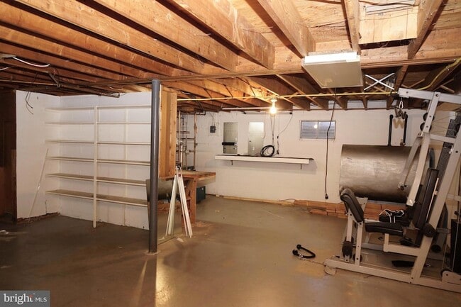 Building Photo - 7135 Bowers Rd