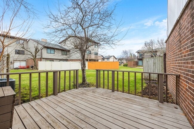 Building Photo - 73 Century Dr