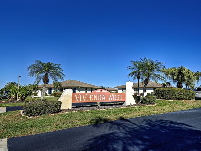 Building Photo - 2BD/2BA/1CG in Vivienda West - a 55+Community