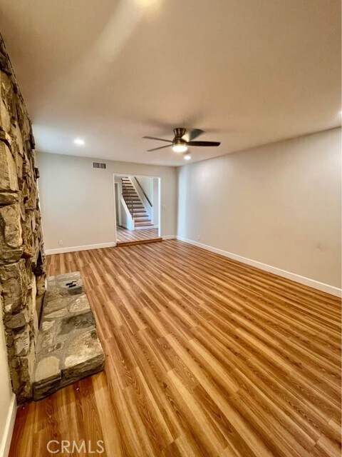 Building Photo - 1666 W Chanticleer Rd