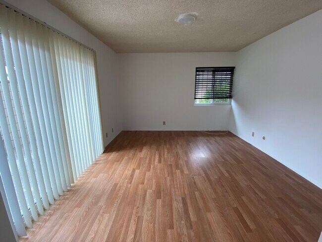 Building Photo - 999 E Valley Blvd