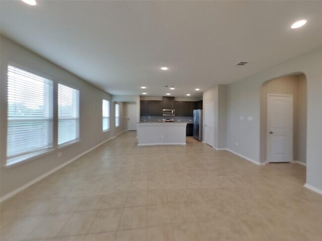 Building Photo - 153 Ella Marie Cir