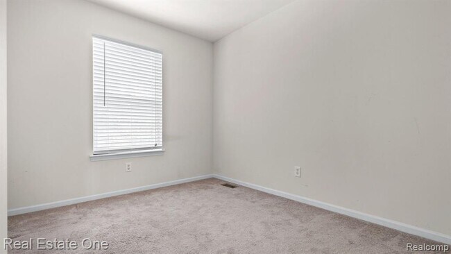 Building Photo - 3262 Woe-Be-Tide Ct