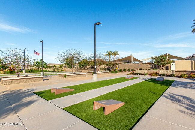 Building Photo - 34924 N Hawley Dr