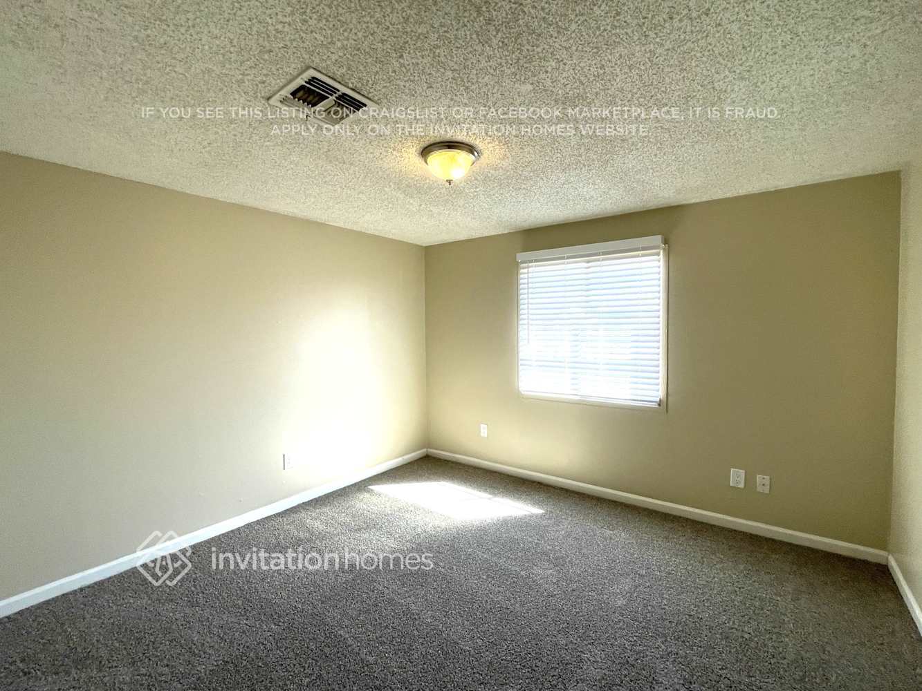 Building Photo - 5540 W Berkeley Rd