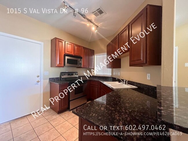 Building Photo - Pretty 2-Bed Mesa Townhome