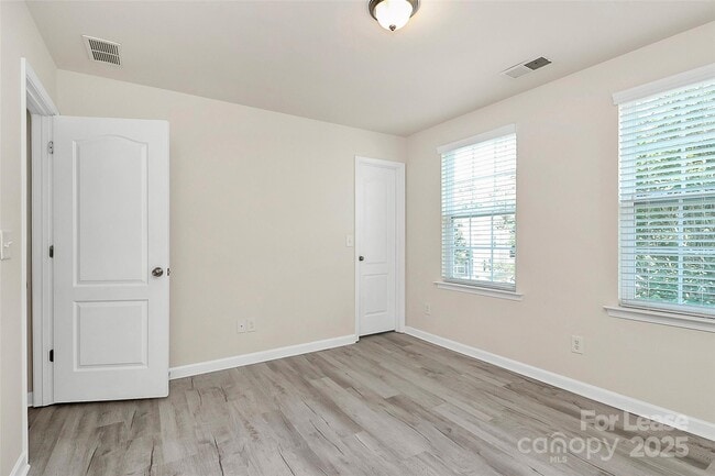 Building Photo - 14321 Green Birch Dr