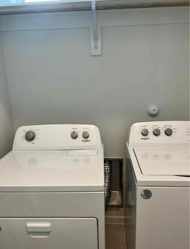 Building Photo - 5823 Fairdale Ln