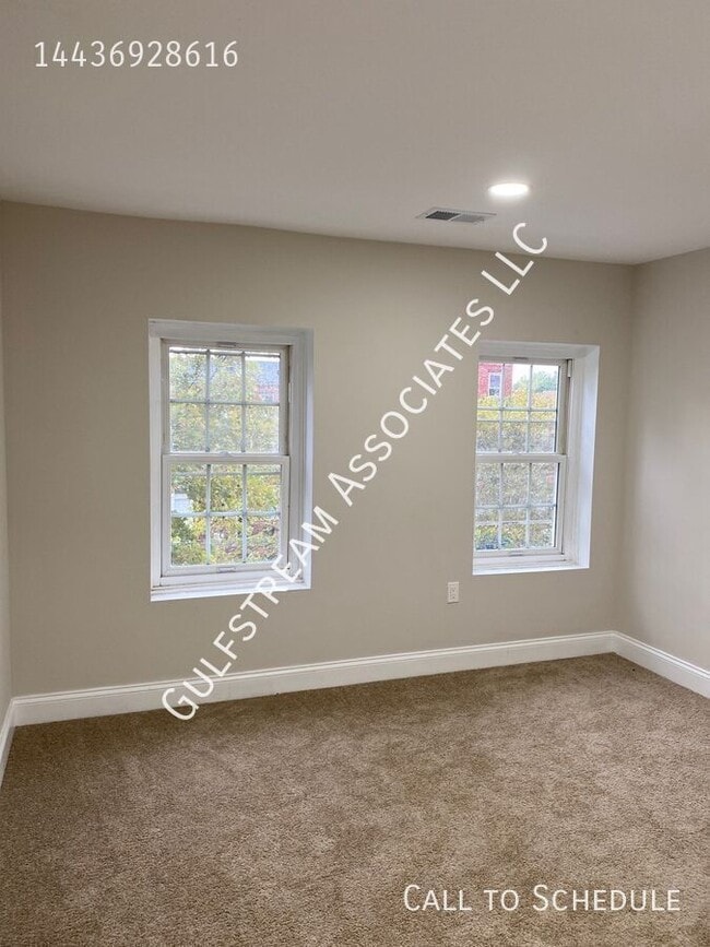 Building Photo - 121 S Broadway-
