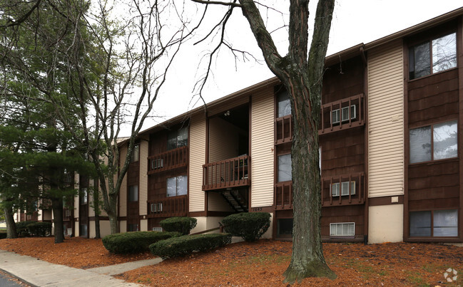 Building Photo - Eagle Crest Apartments