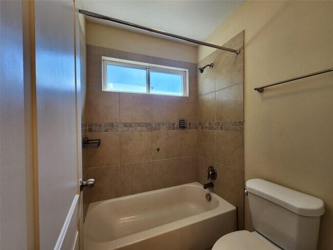 Building Photo - 1714 Doyle Ct