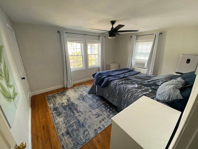 Bedroom 1 - 32 Saratoga Rd