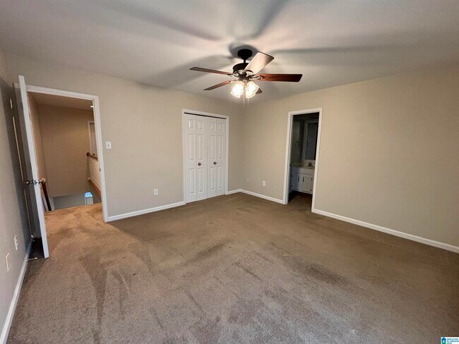 Building Photo - 241 Meadow Croft Cir