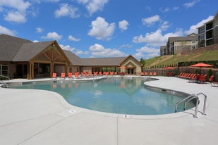 Pool Area - Grand Reserve at Pelham