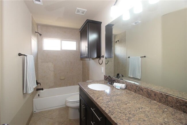 Building Photo - 12505 Piper Ct