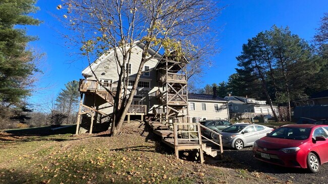 Building Photo - 13 Tavern Wy