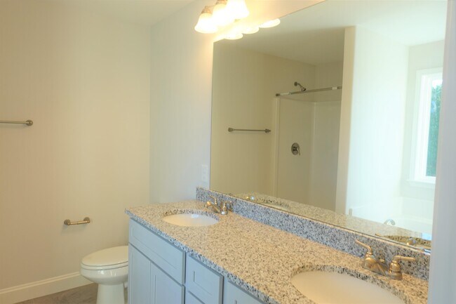 Building Photo - 2704 Millhone Dr