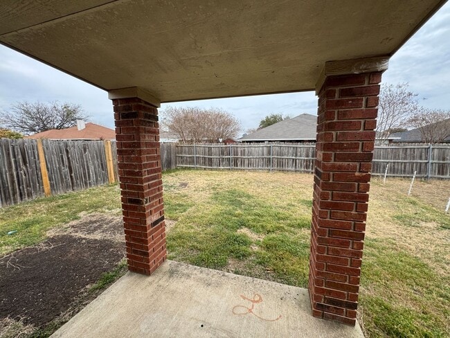 Building Photo - 5005 John David Dr