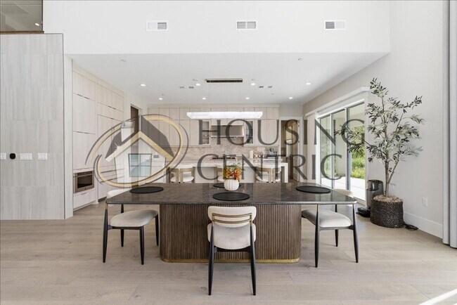 Building Photo - Unparalleled Executive Luxury Rental Home in Gated Community