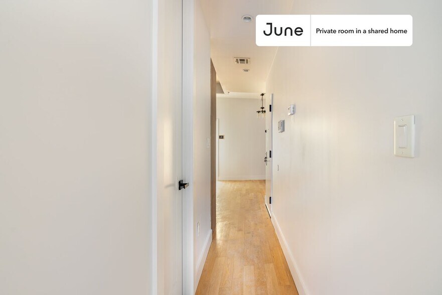 Building Photo - Room in Shared 3 bed/1 bath home in Central Harlem