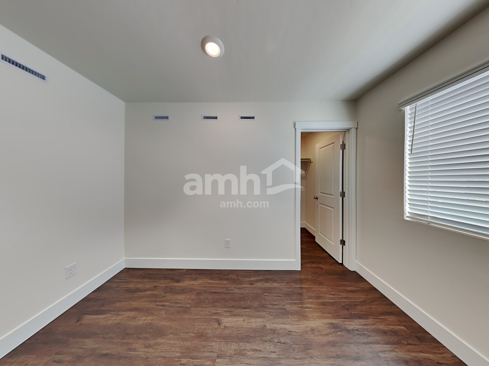 Building Photo - 9496 Clancey St