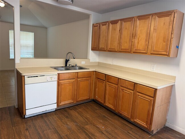 Building Photo - 19322 Otter Trail Ct