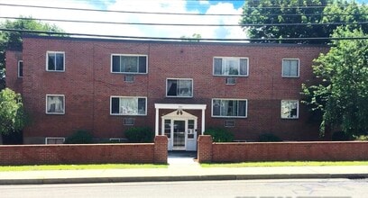 Building Photo - 255 Elm St