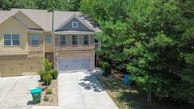 Building Photo - Charming 3BR Townhome in Lilburn